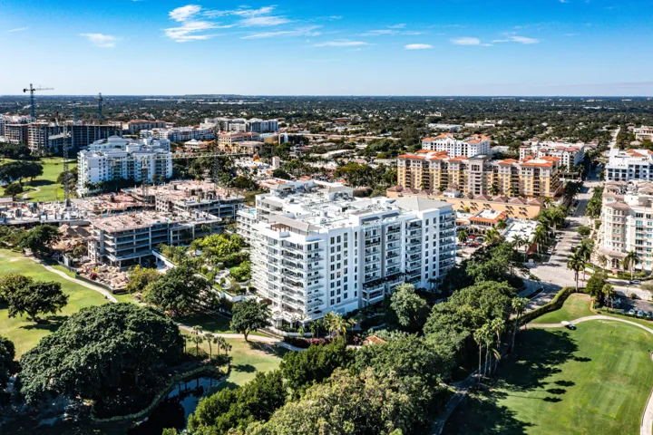 042-200SoutheastMiznerBoulevard-BocaRato