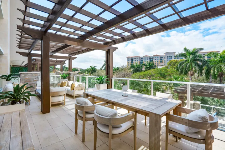 024-200SoutheastMiznerBoulevard-BocaRato