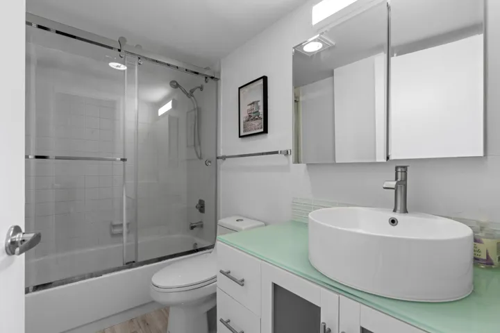 Bathroom #2