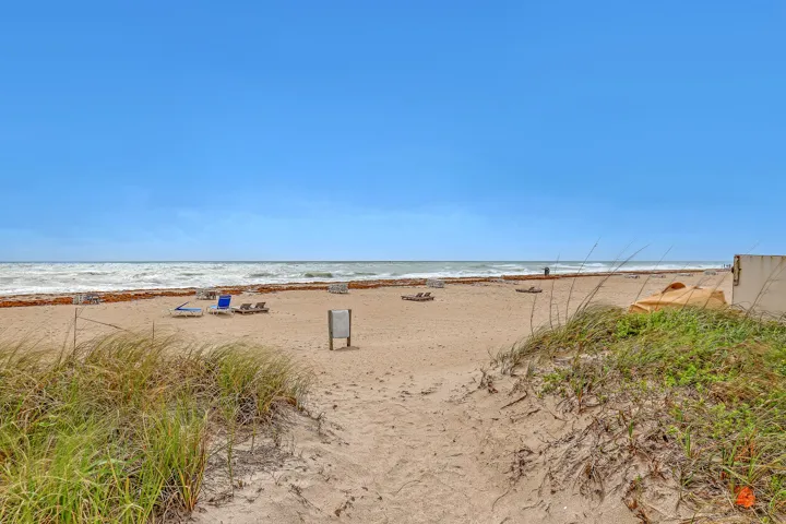 Palm Beach Shores Beach