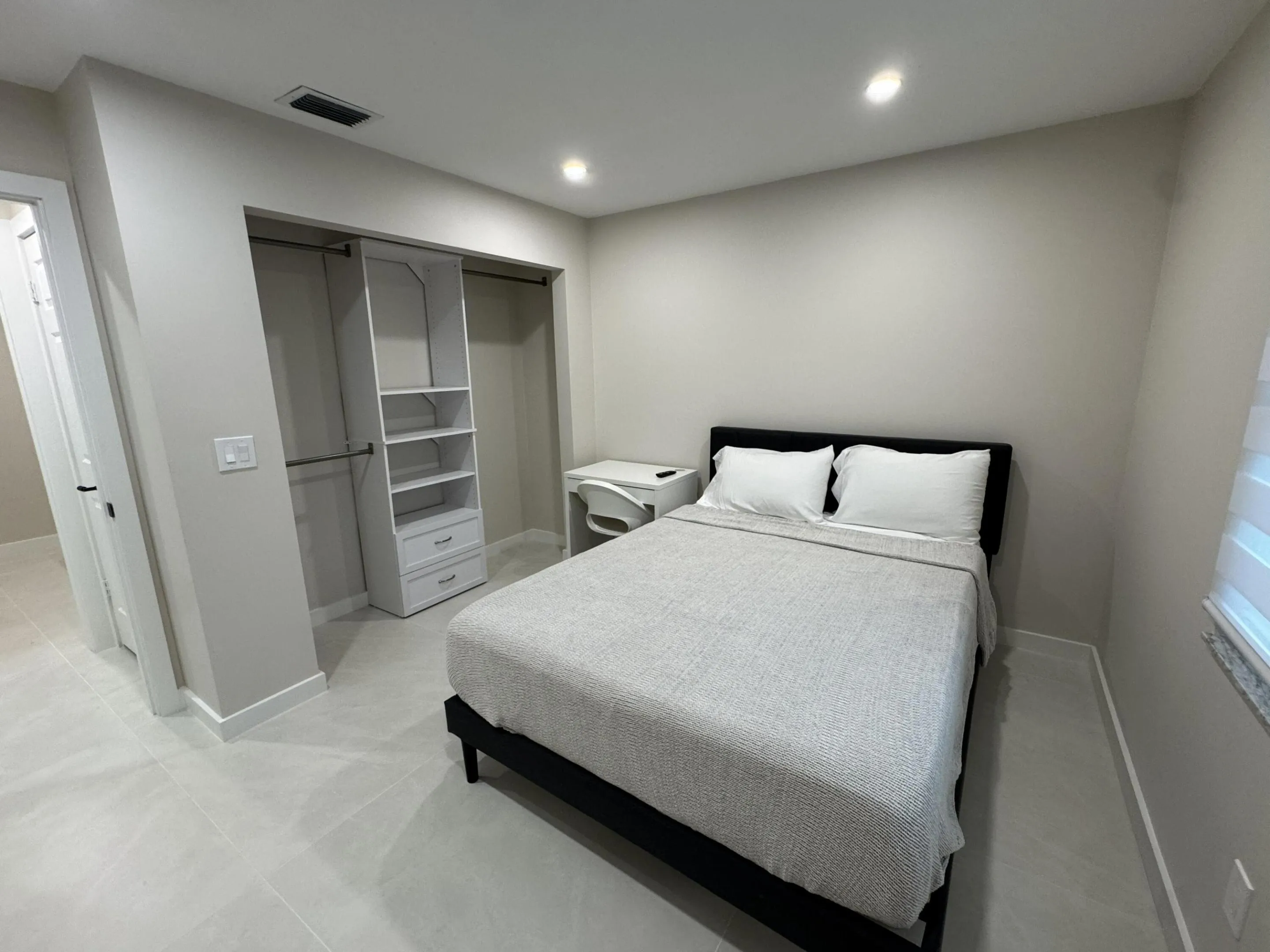 Berdroom1view2