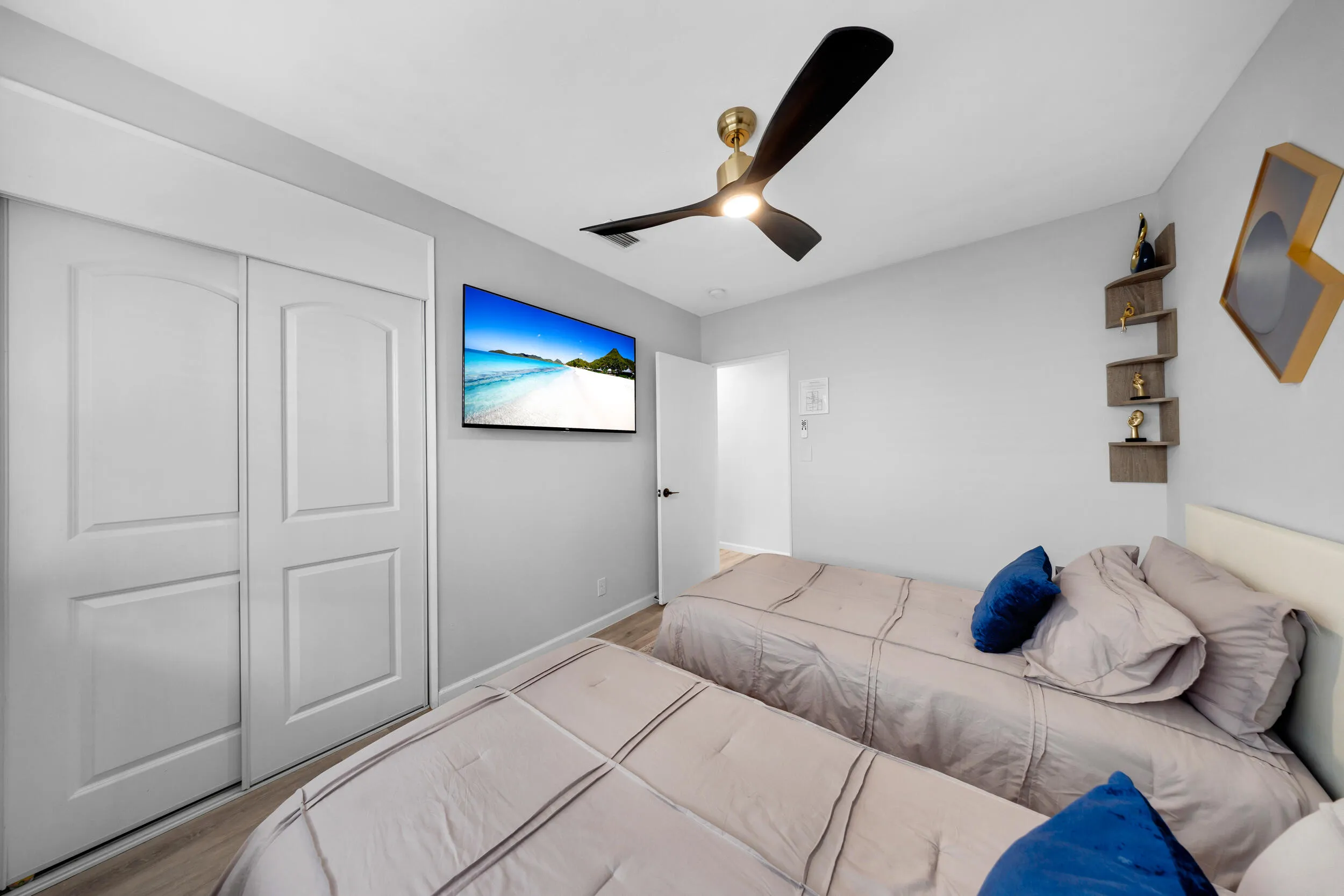 700 NE 16th Ct-Fort Lauderdal-Bianca-25