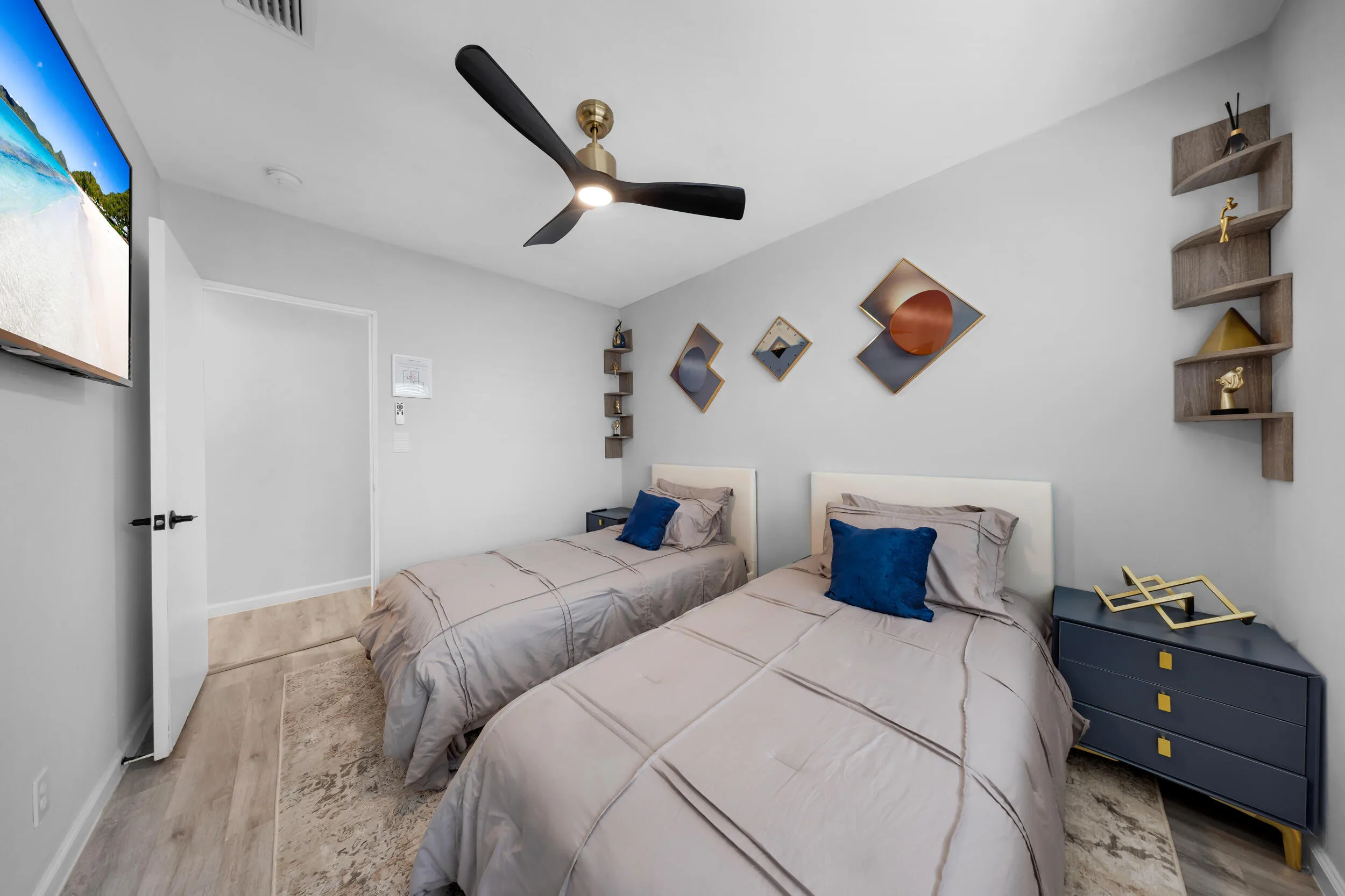700 NE 16th Ct-Fort Lauderdal-Bianca-24