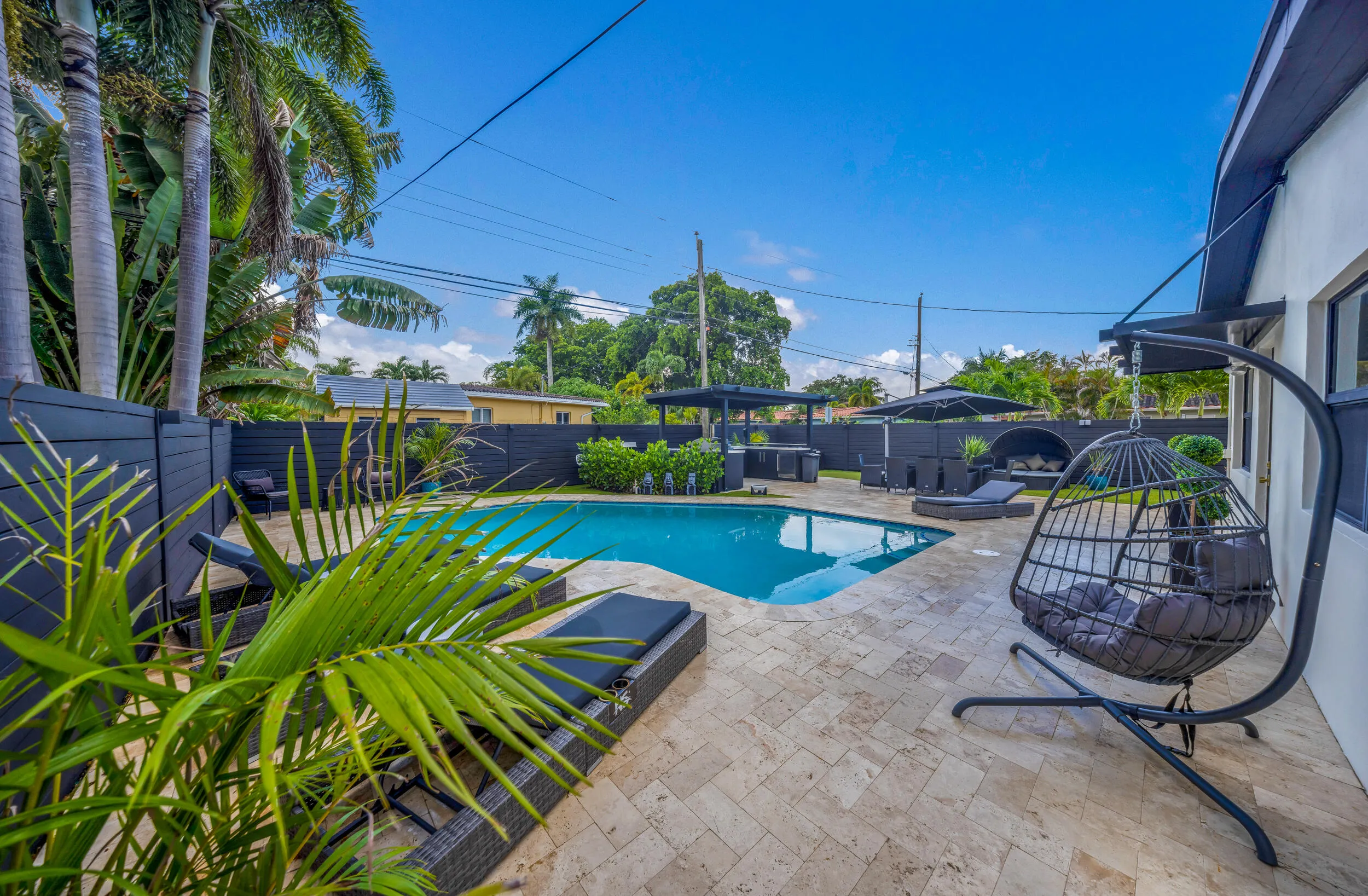 700 NE 16th Ct-Fort Lauderdal-Bianca-37