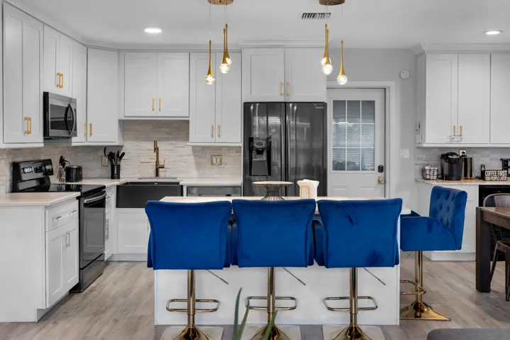 700 NE 16th Ct-Fort Lauderdal-Bianca-21