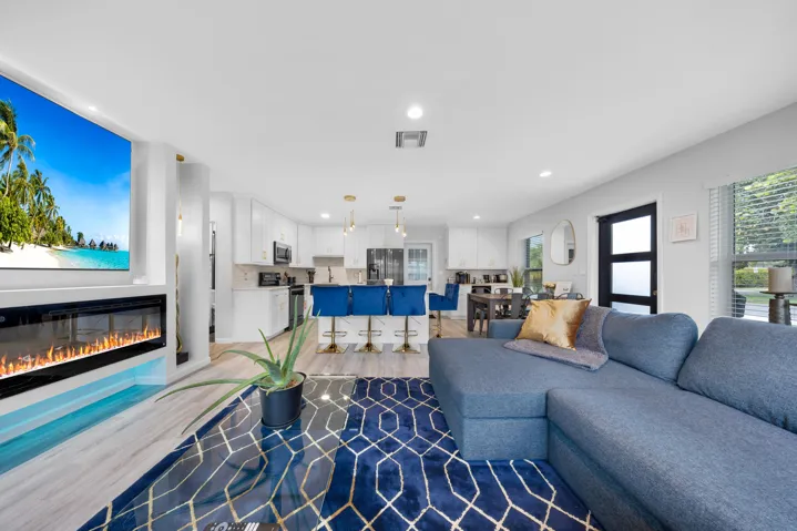 700 NE 16th Ct-Fort Lauderdal-Bianca-14