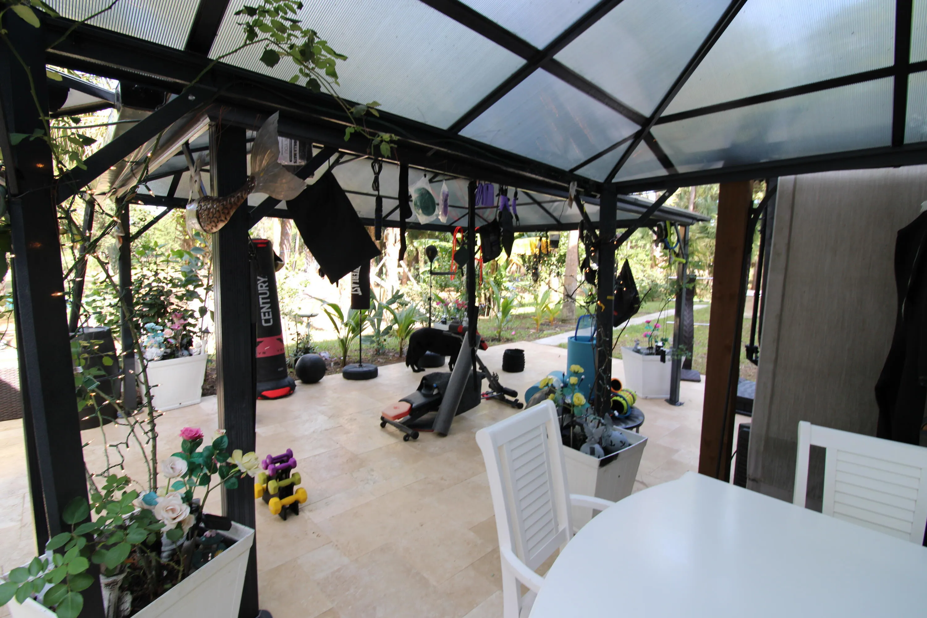 Covered outside dining, gym and luxury spa