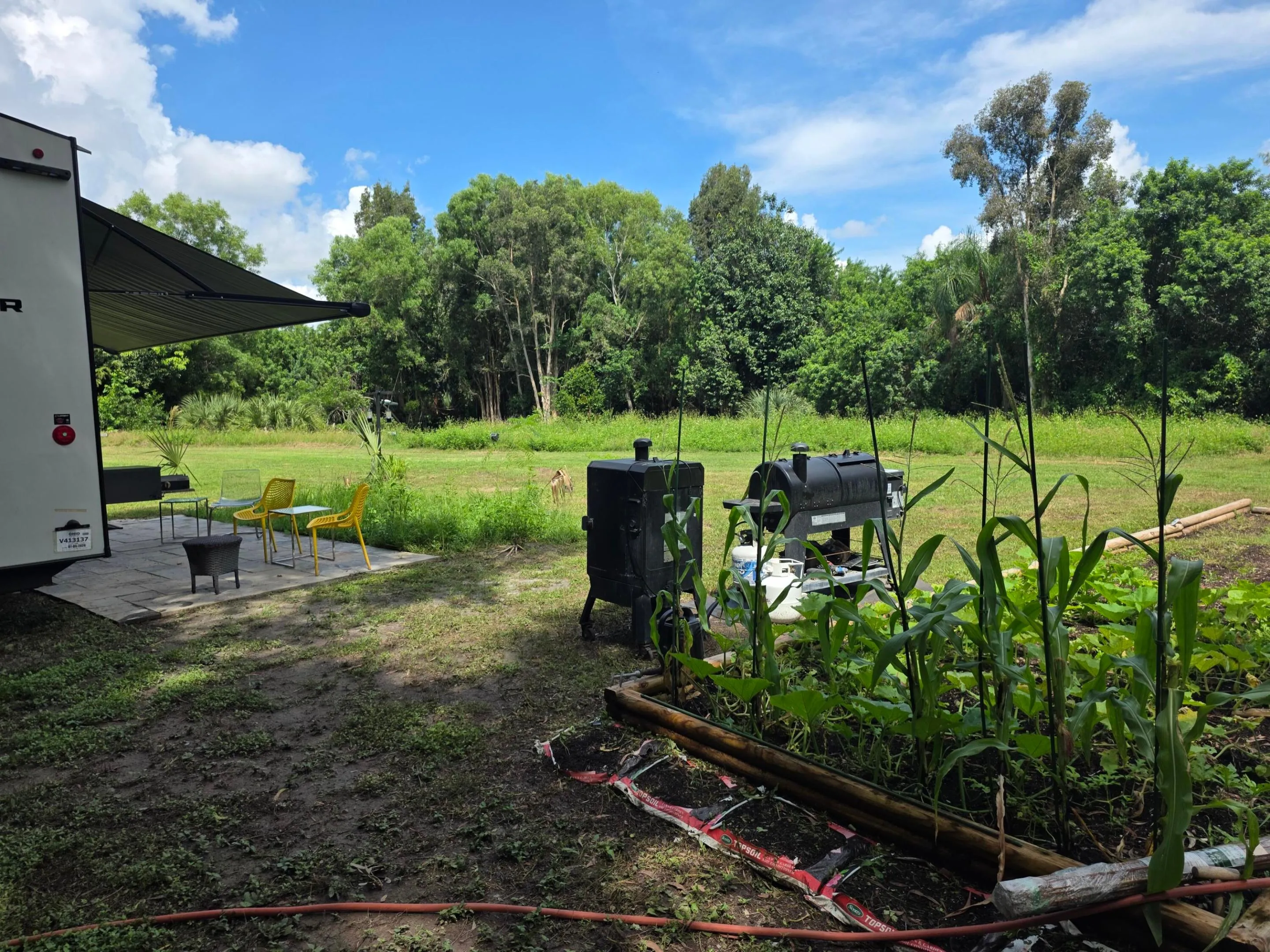 RV: Irrigated vegetable garden. BBQ and Smoker