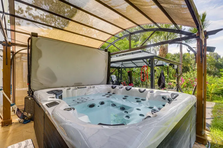 Michael Phelps Legend series luxury spa.
