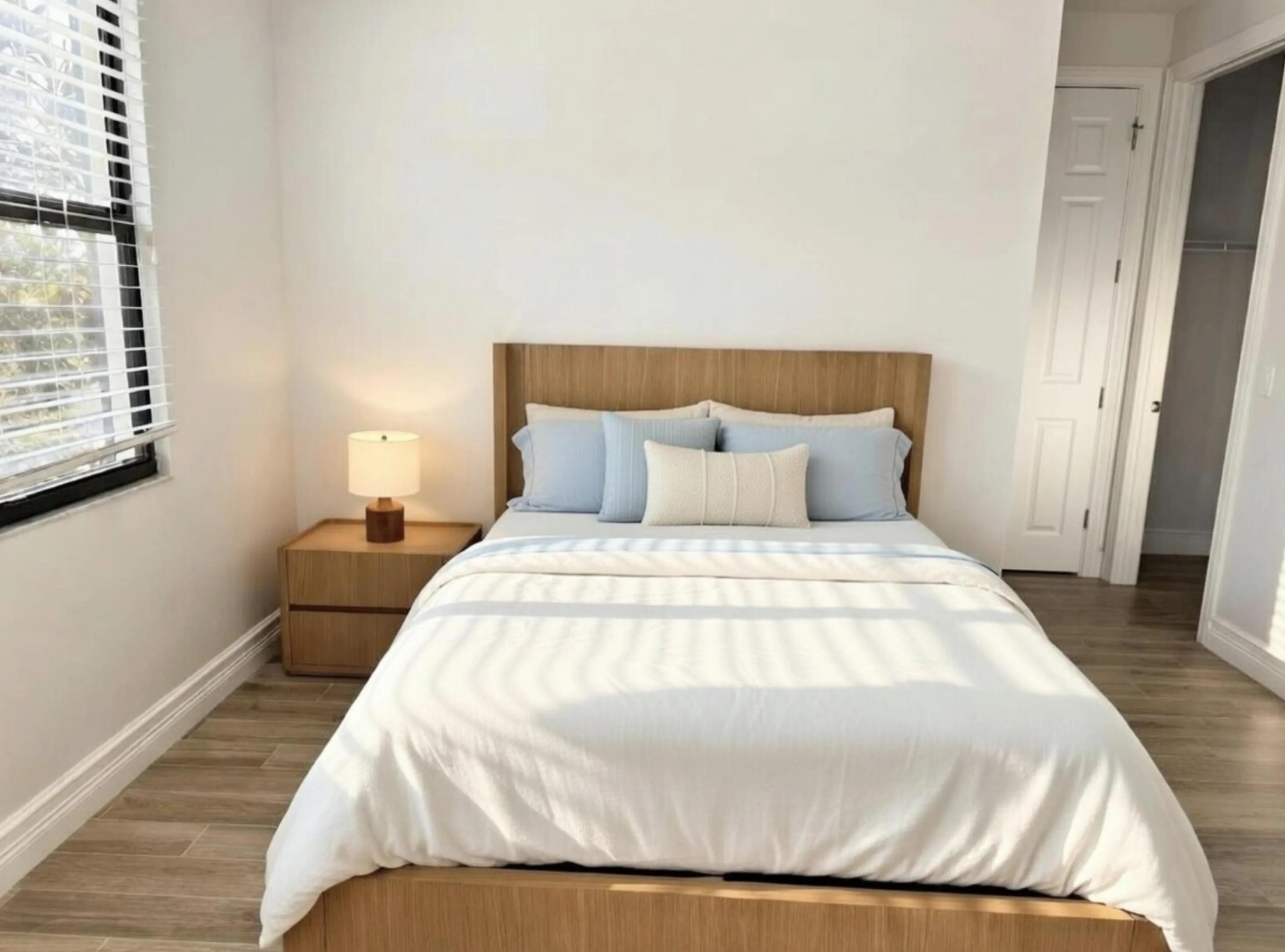 18. 2nd bedroom