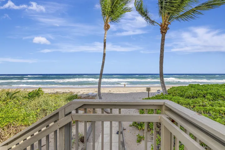 Entrance to the beach