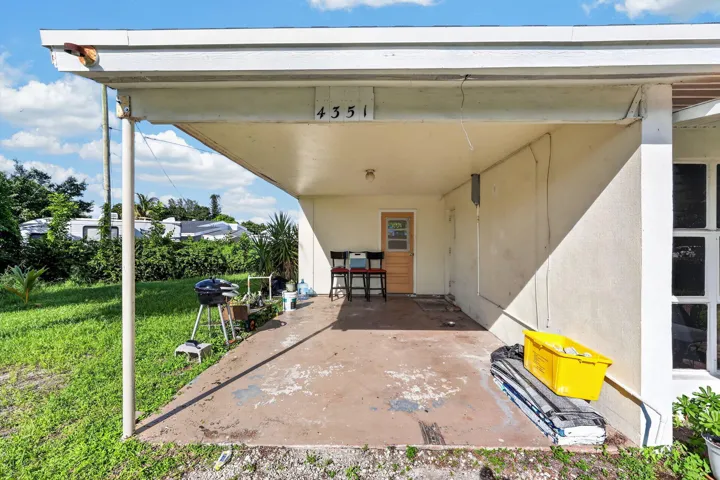 carport view 4