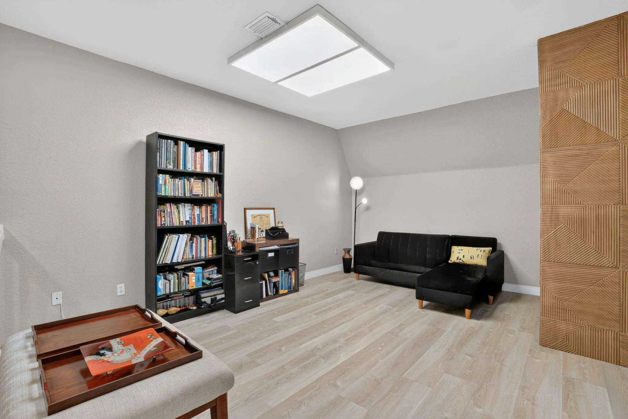 Possible 4th bedroom.