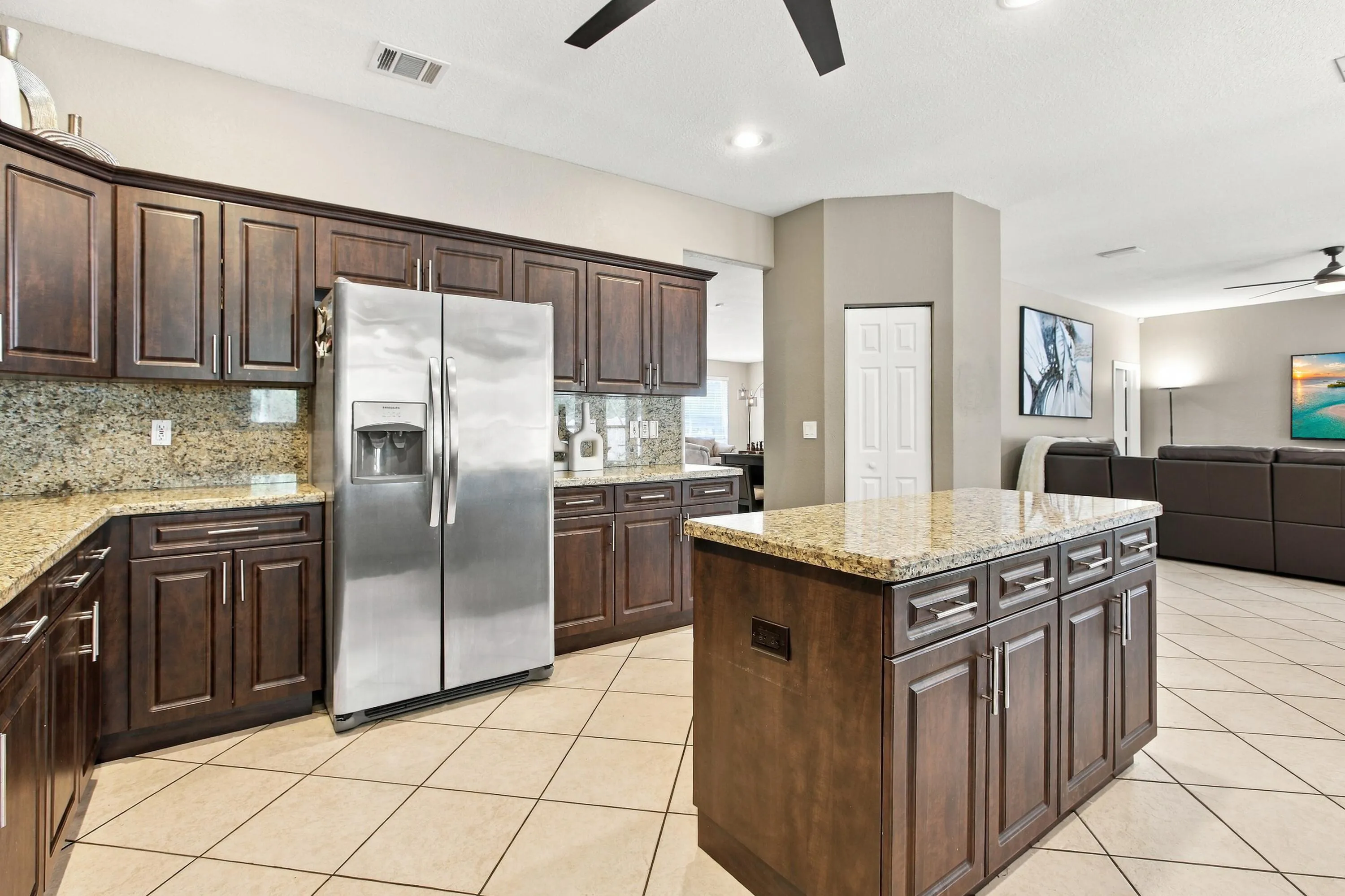 19-Property Photo 019