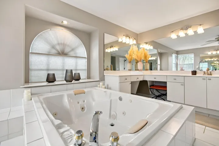36-Property Photo 036