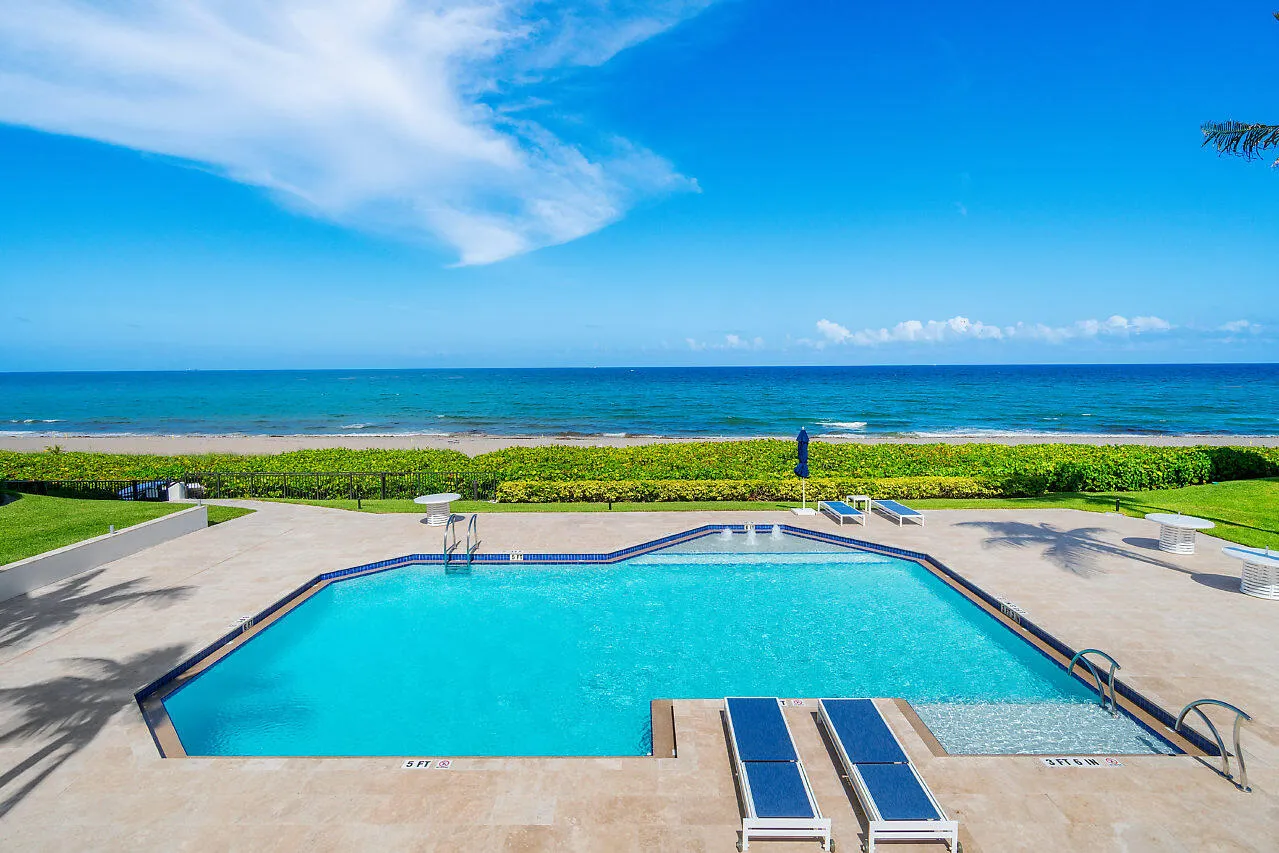 Unobstructed Ocean/Beach Views