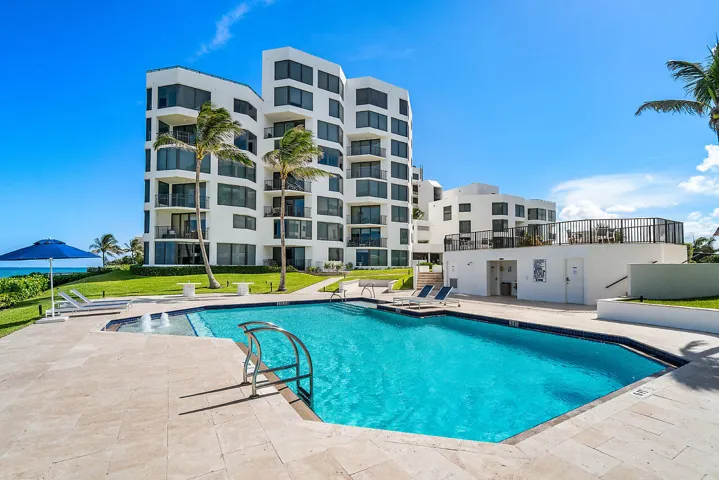 Resort Style Pool