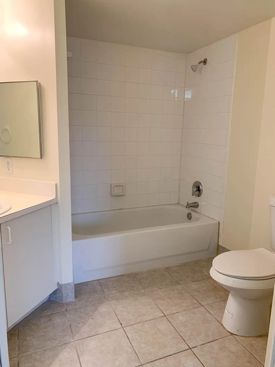 2ND BATHROOM