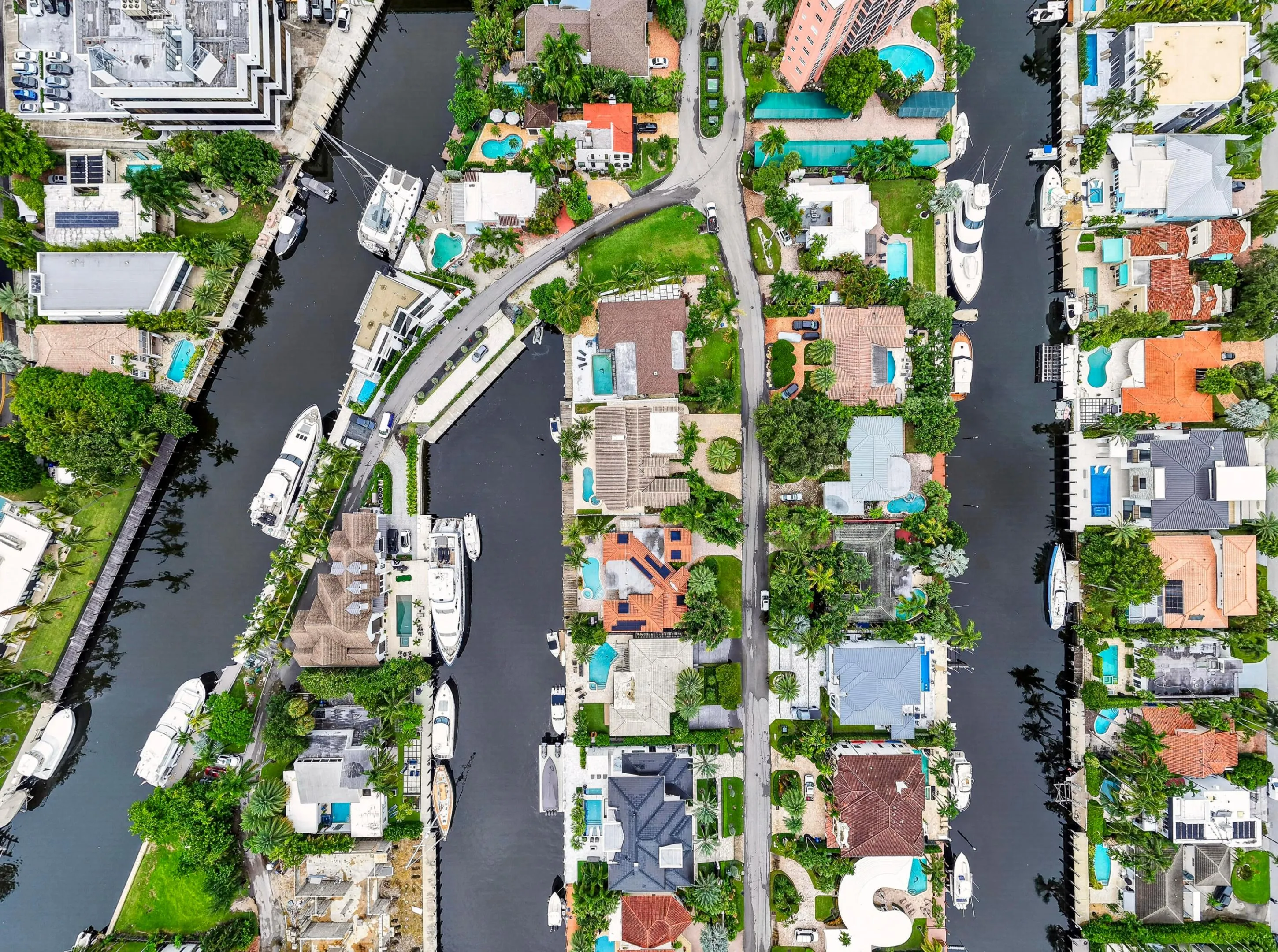 329 Isle of Capri Drive. Fort Lauderdale