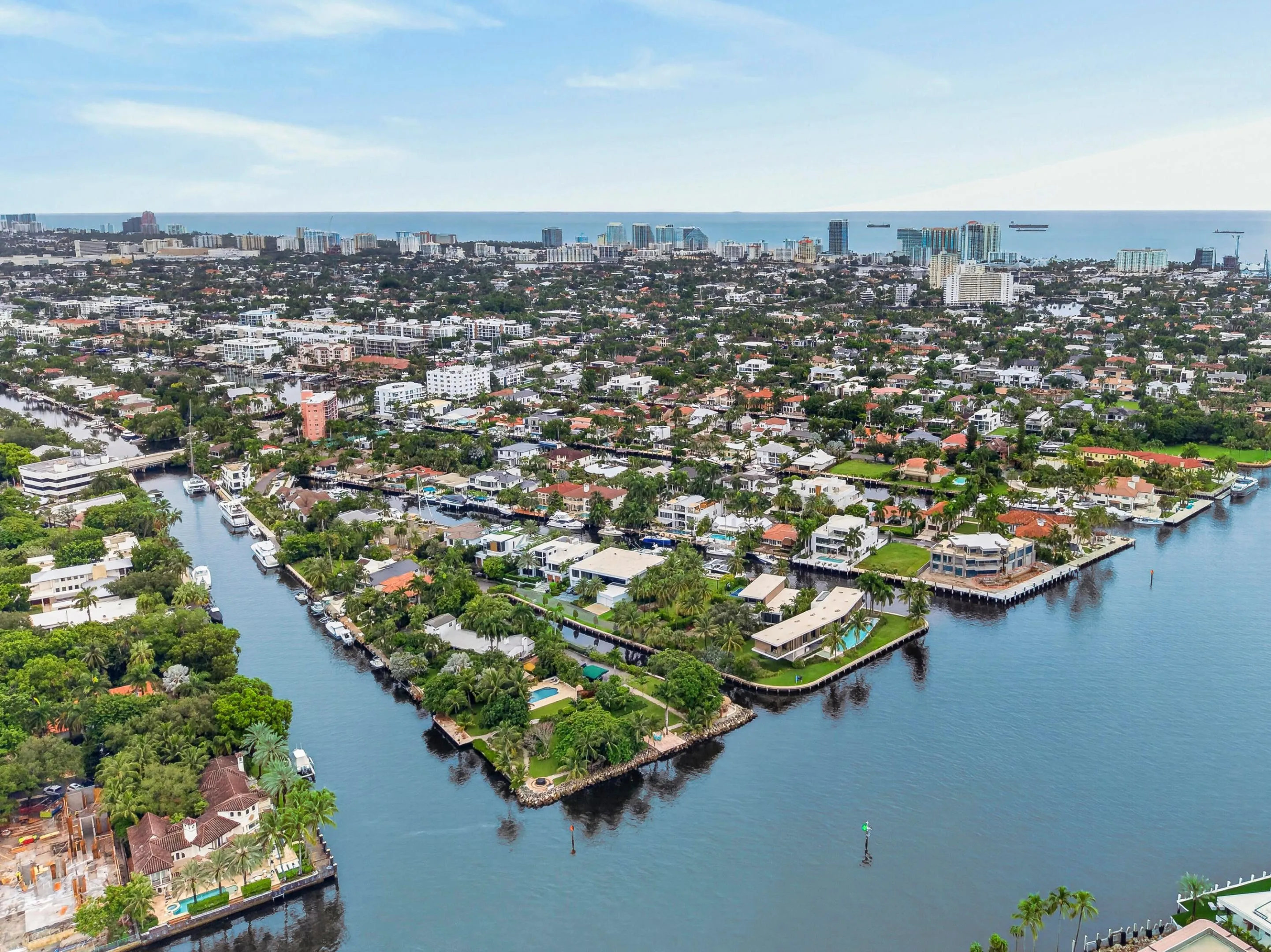 329 Isle of Capri Drive. Fort Lauderdale