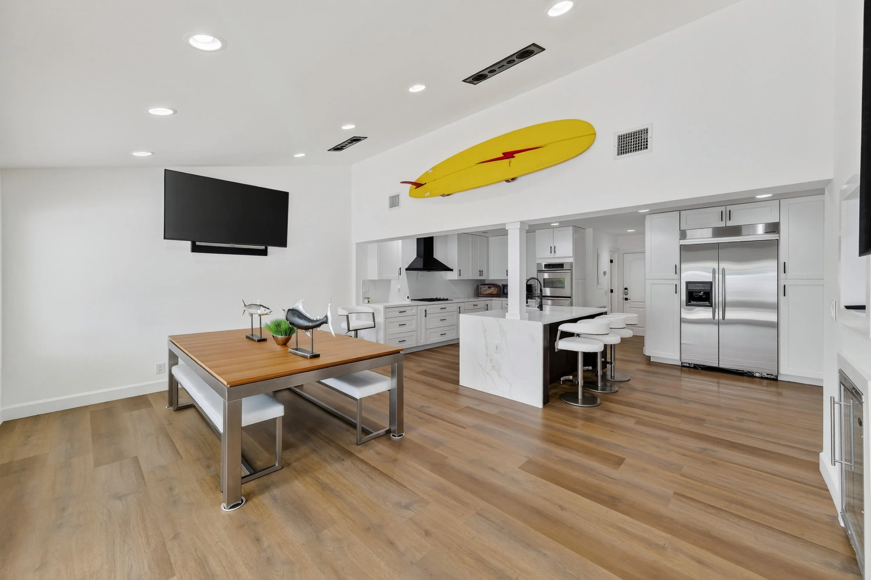 329 Isle of Capri Drive. Fort Lauderdale