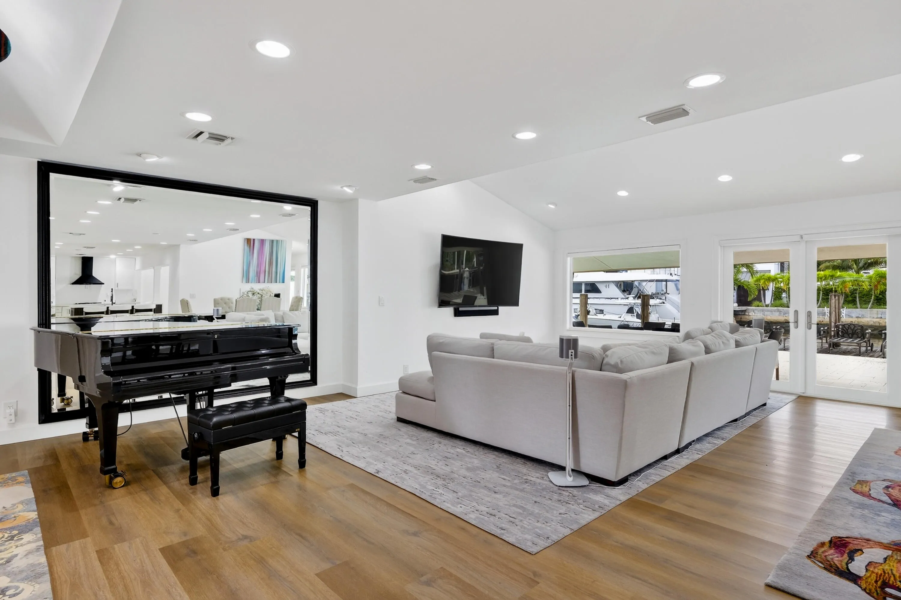 329 Isle of Capri Drive. Fort Lauderdale