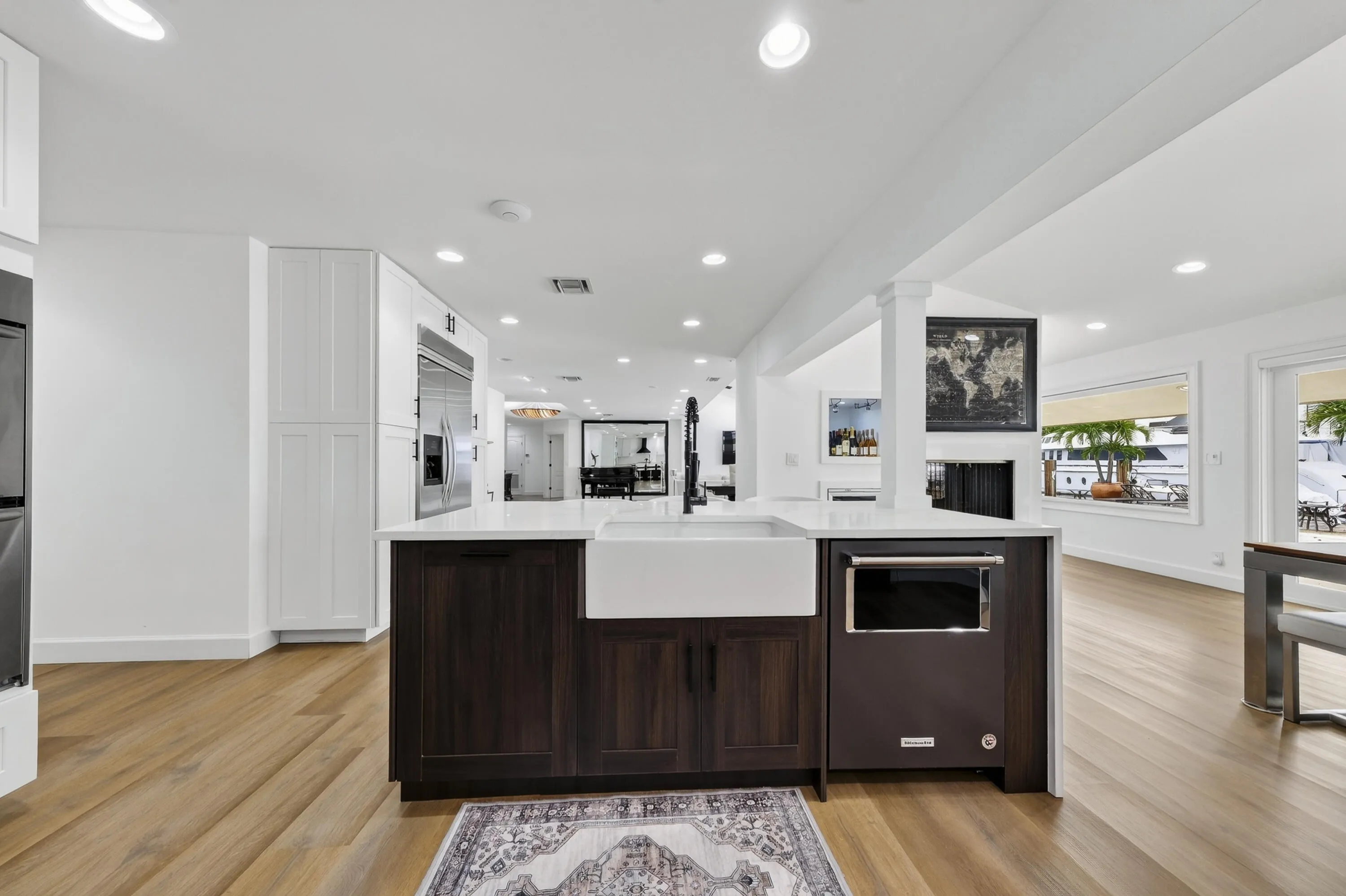 329 Isle of Capri Drive. Fort Lauderdale