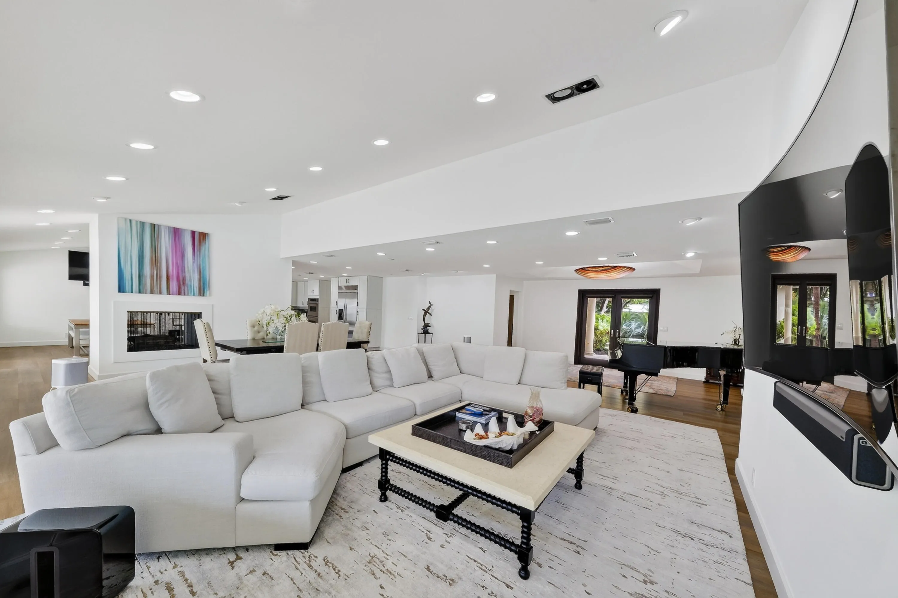 329 Isle of Capri Drive. Fort Lauderdale