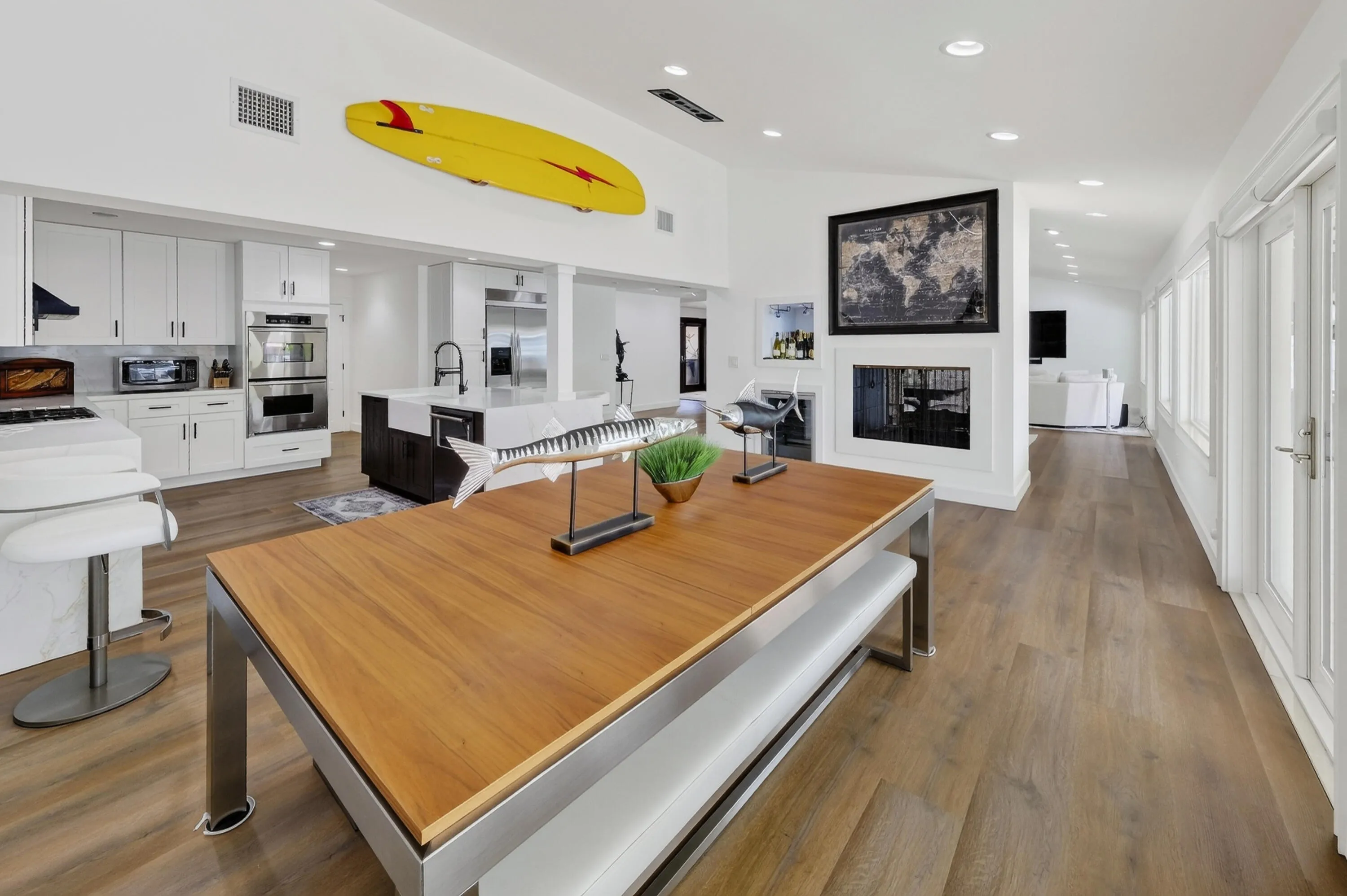 329 Isle of Capri Drive. Fort Lauderdale