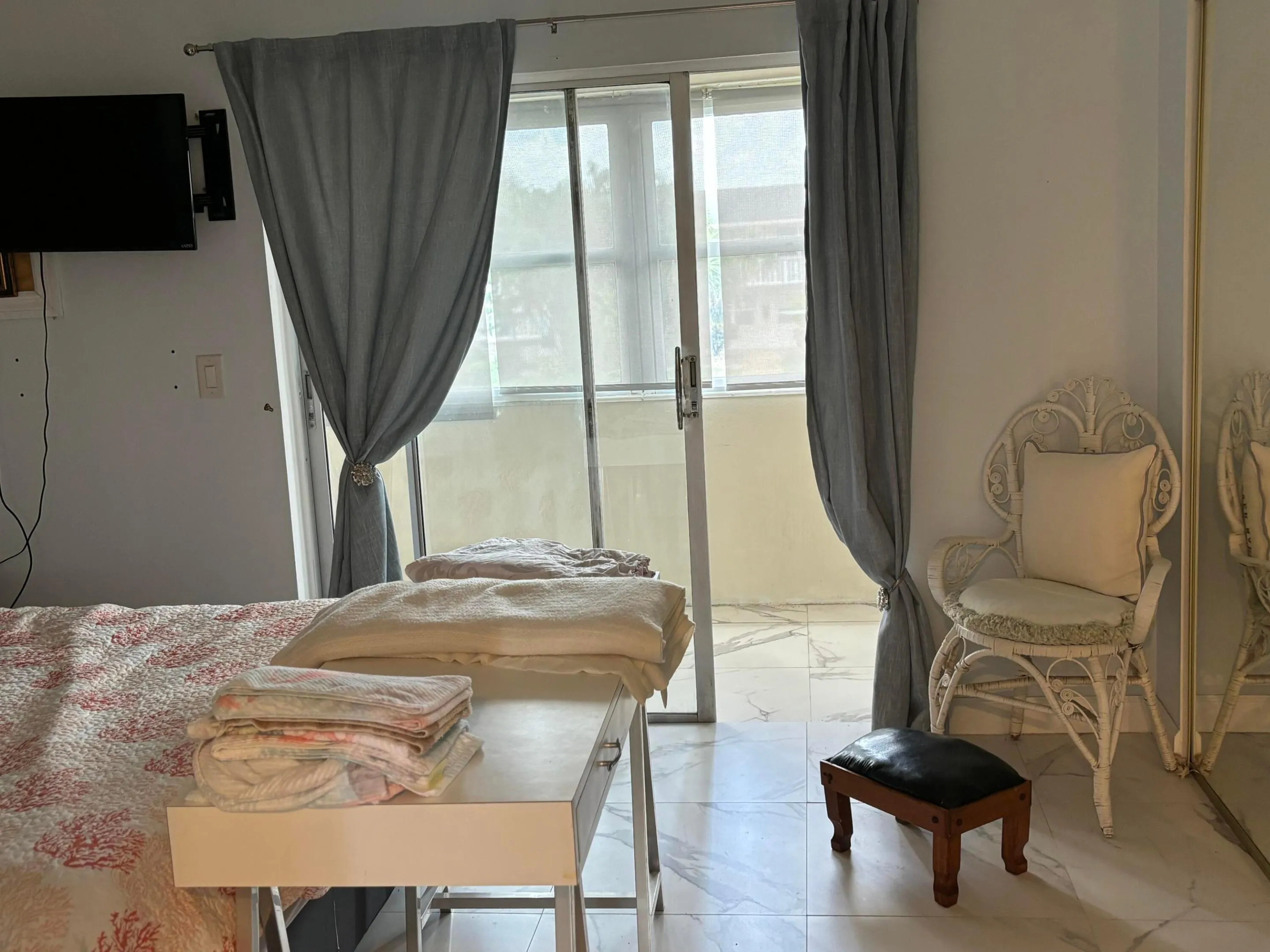 BEDROOM.