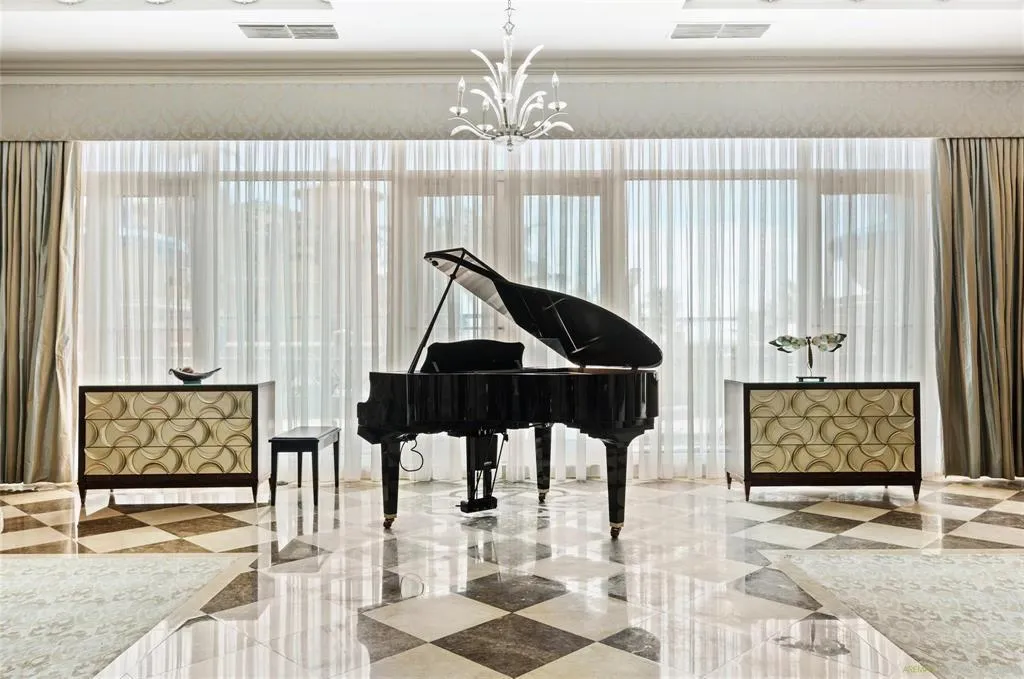 formal room