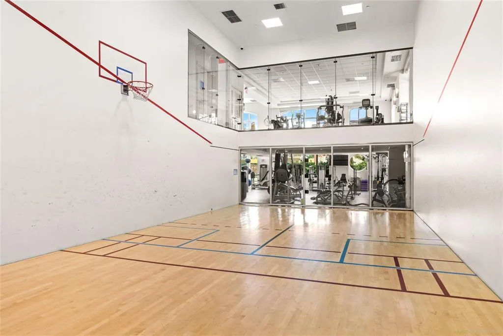 racketball basketball