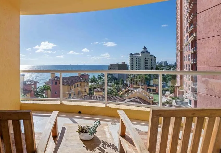 balcony straight ocean new