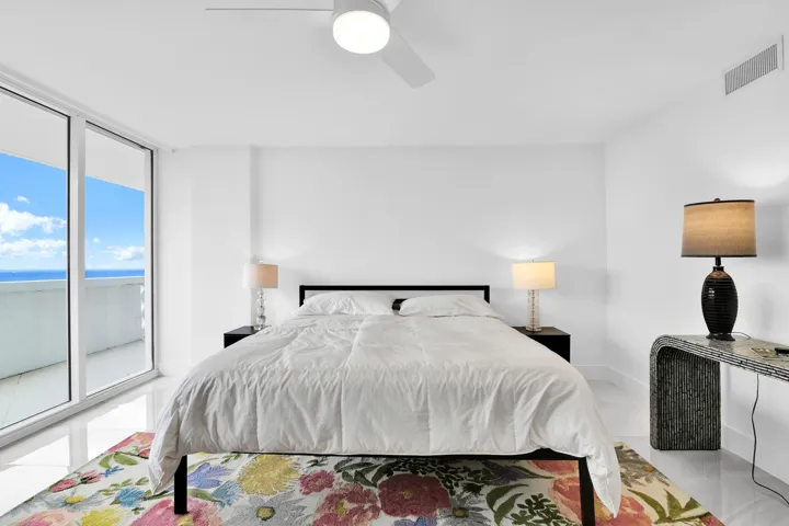 Third bedroom / Office