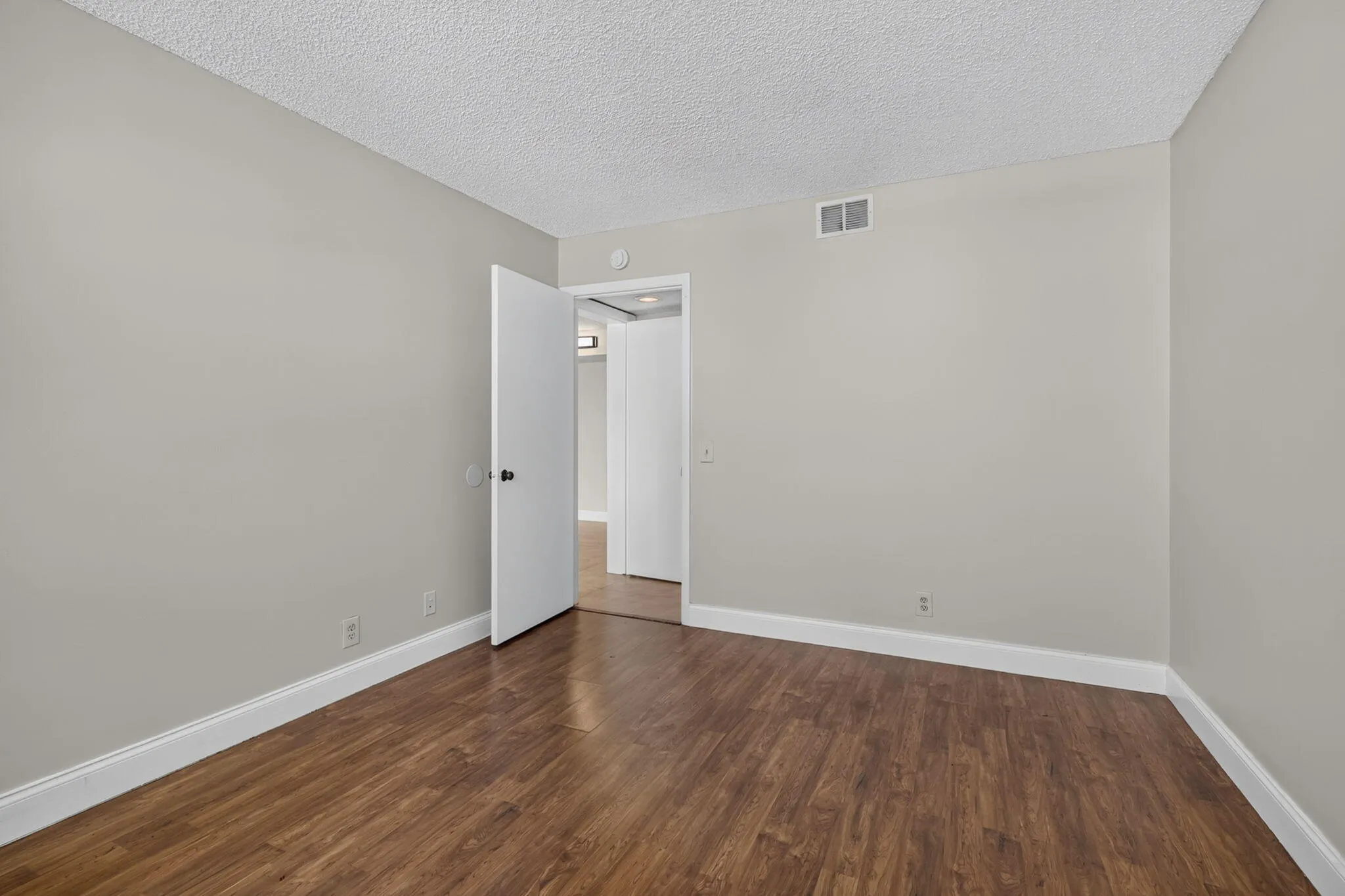 30-web-or-mls-BS1A3835