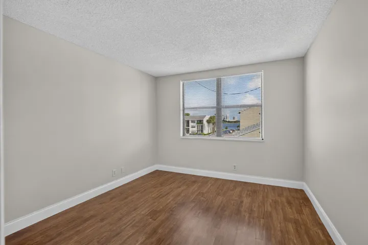 29-web-or-mls-BS1A3830