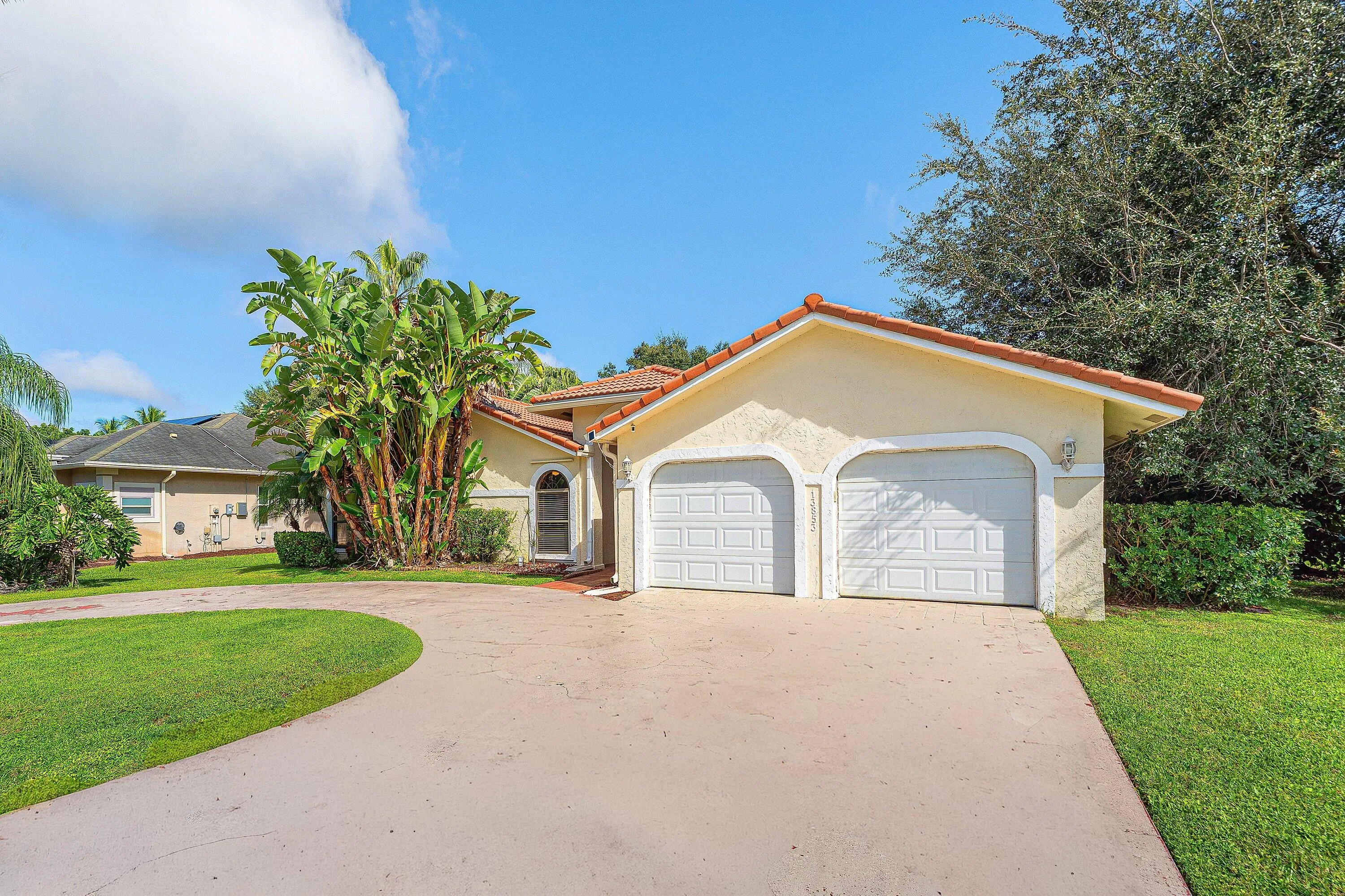 002-13853SheffieldStreet-Wellington-FL-3