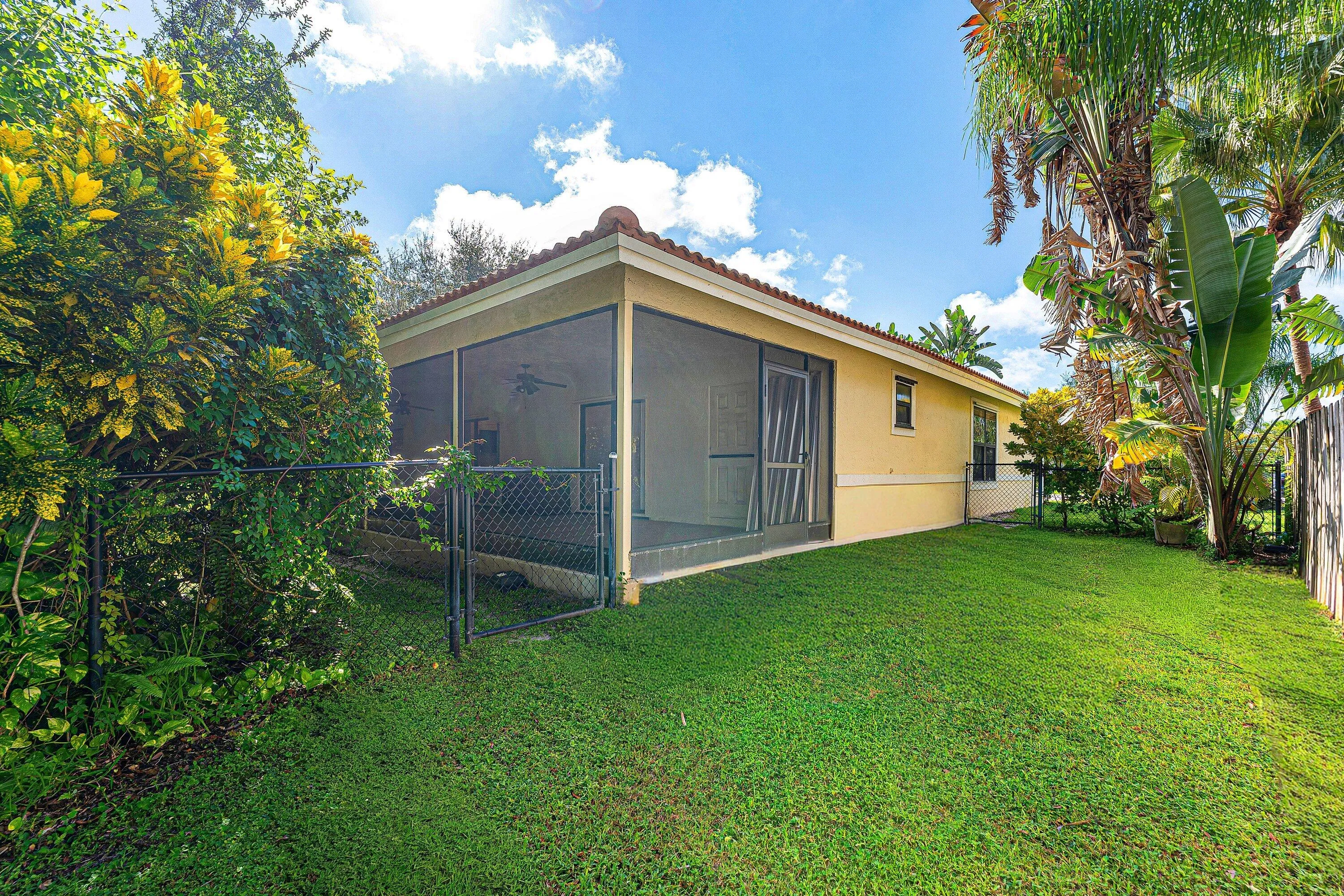 035-13853SheffieldStreet-Wellington-FL-3