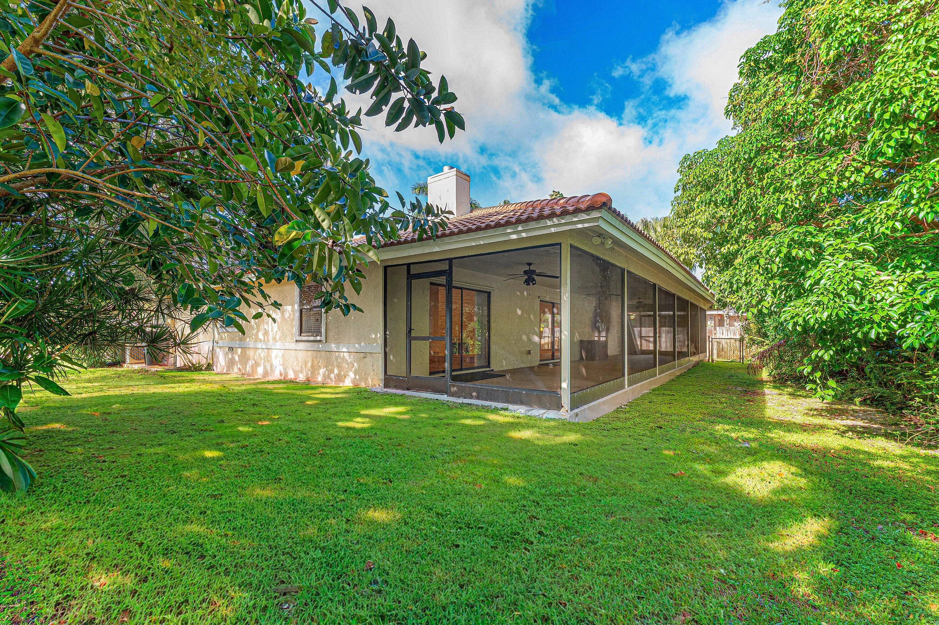 036-13853SheffieldStreet-Wellington-FL-3