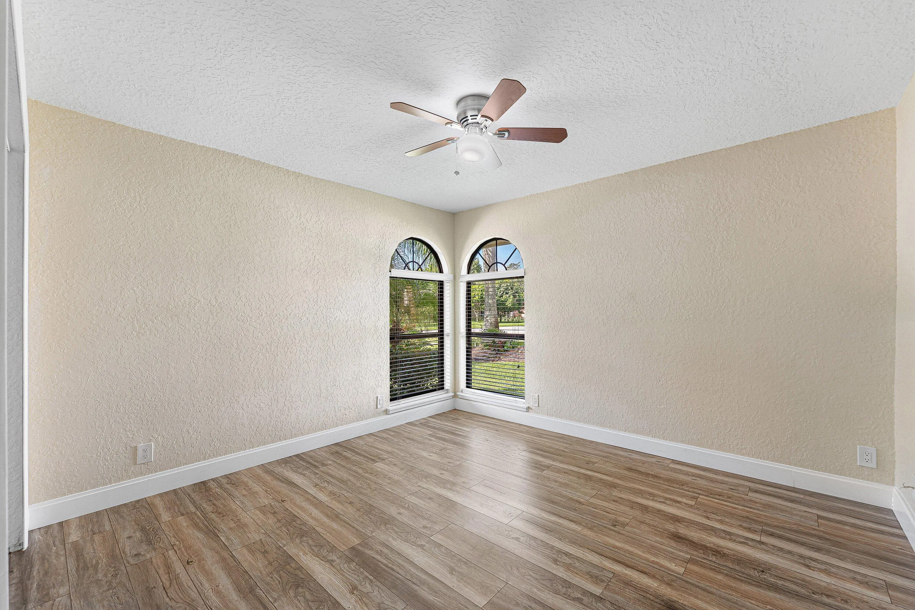 027-13853SheffieldStreet-Wellington-FL-3