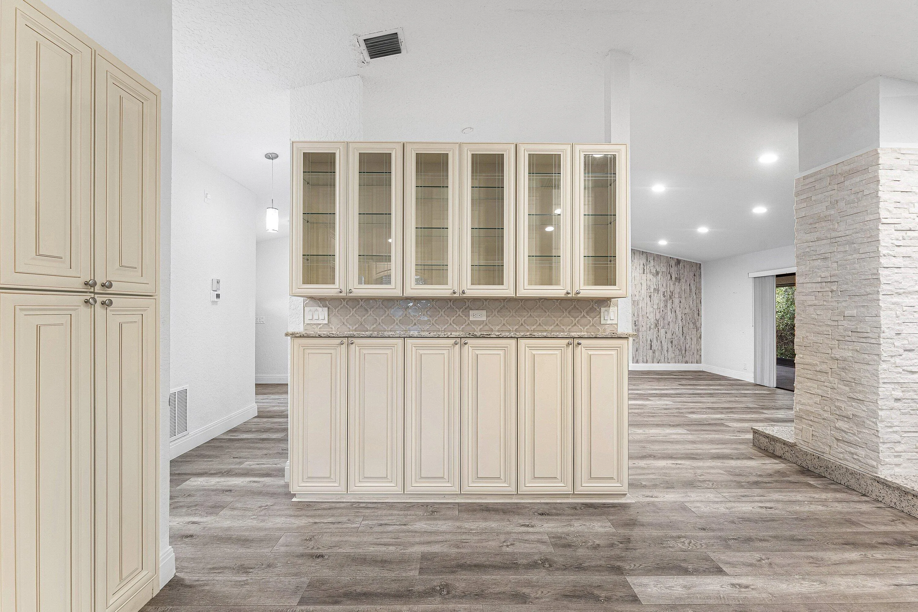 017-13853SheffieldStreet-Wellington-FL-3