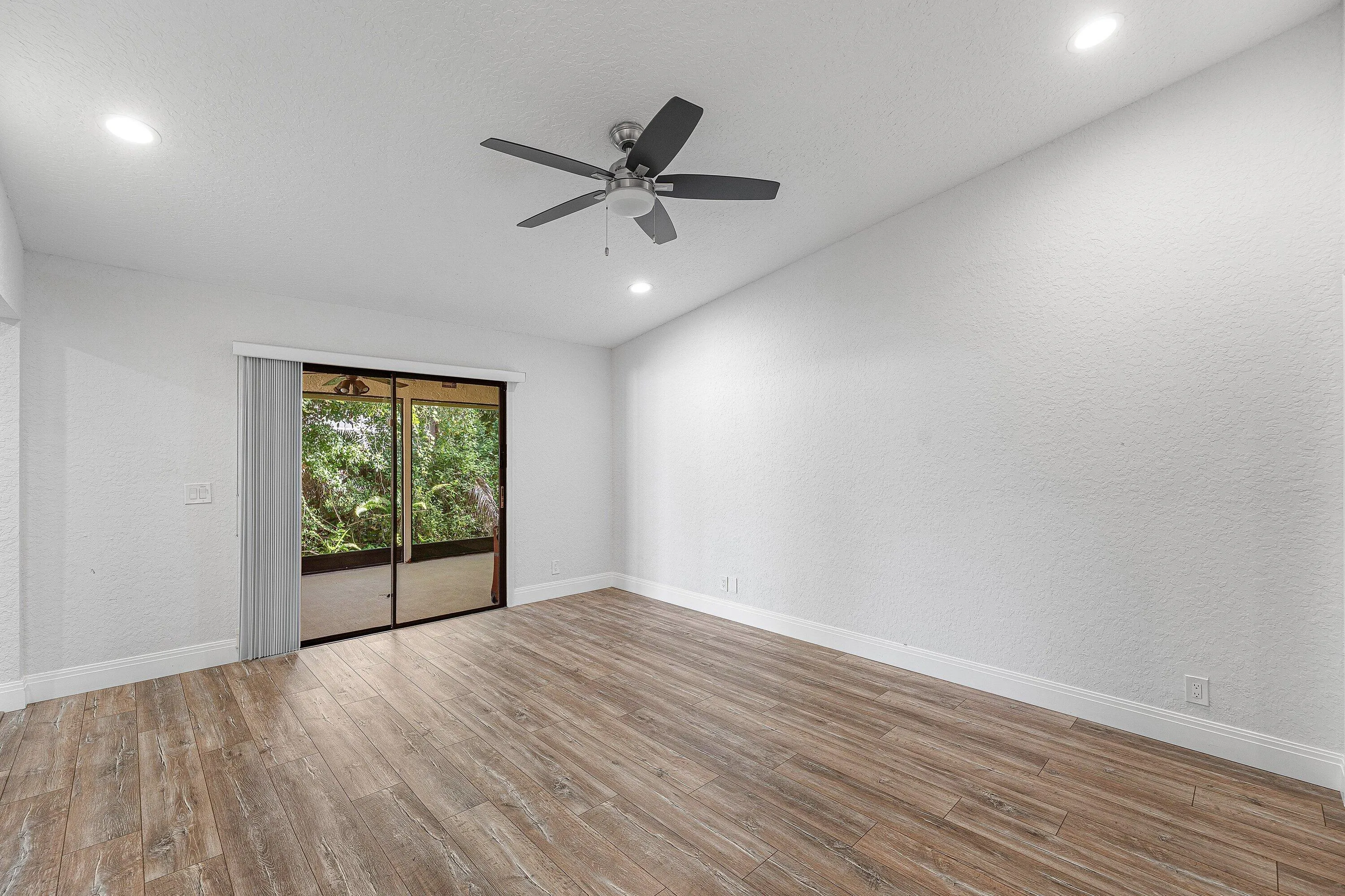 021-13853SheffieldStreet-Wellington-FL-3