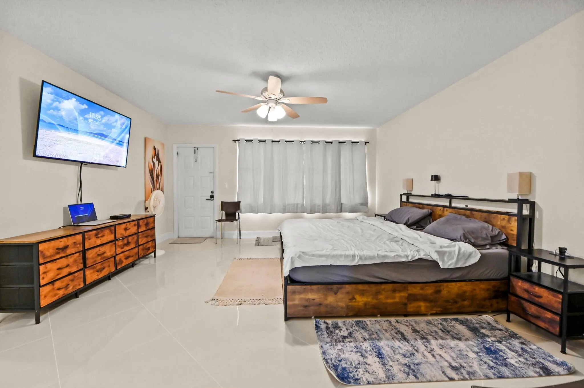 19-Primary_Bedroom