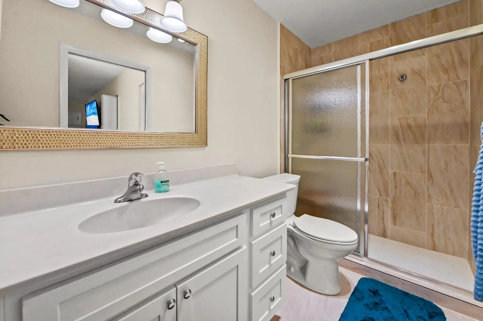 22-Primary_Bath_Alternate