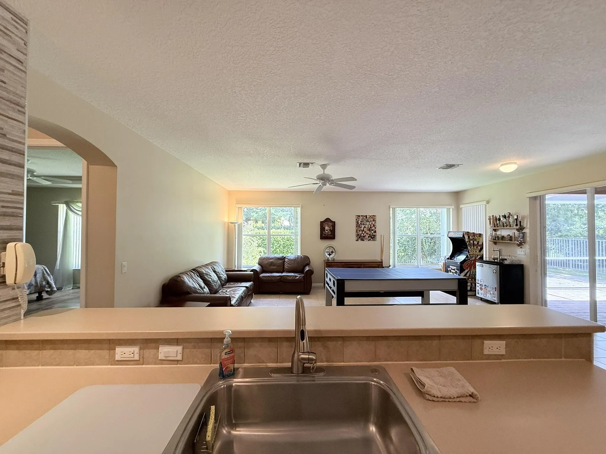 Kitchen to FR