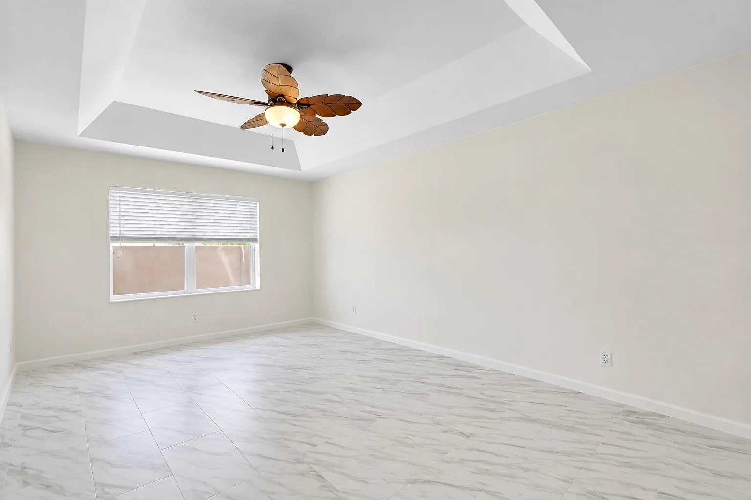 5215 GRANDE PALM MASTER BEDROOM FIXED