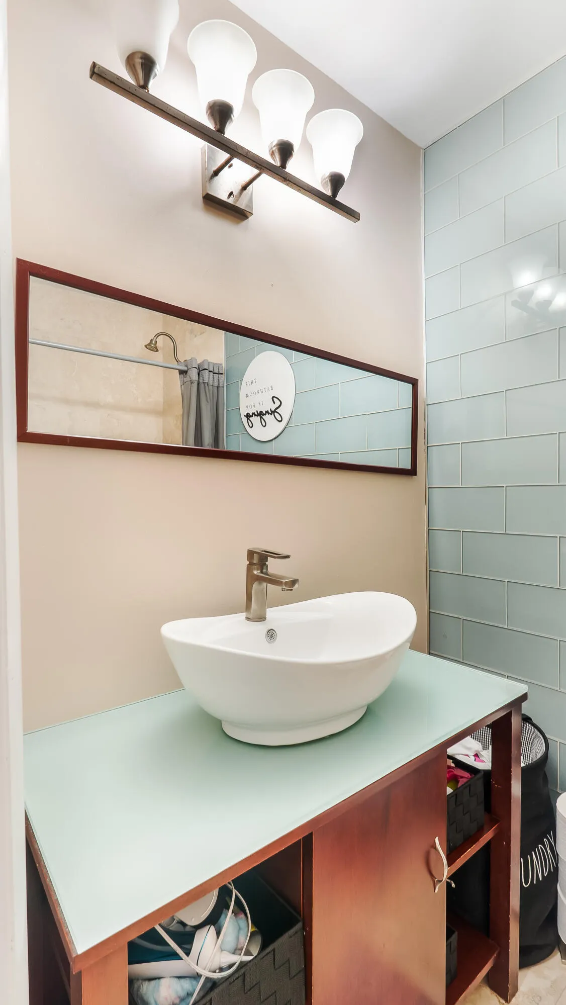 2nd Bathroom