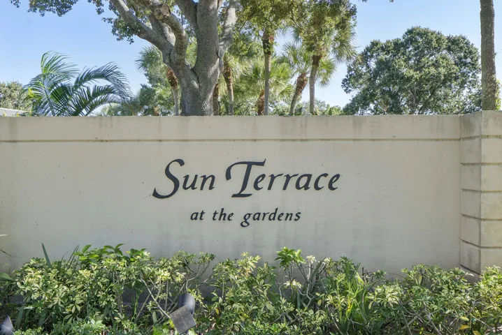 9041 Sun Terrace Cir_043