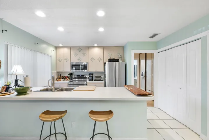 9041 Sun Terrace Cir_025