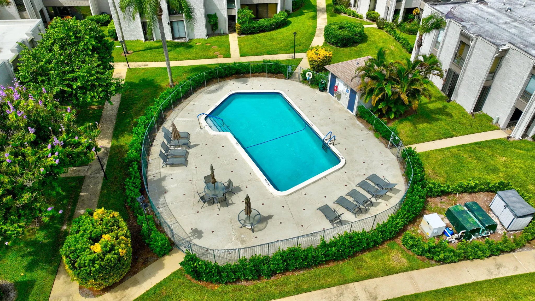 27_Pool-Aerial-2